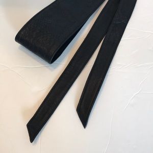 G.I.L.I obi belt. Navy Leather.  New Without Tags